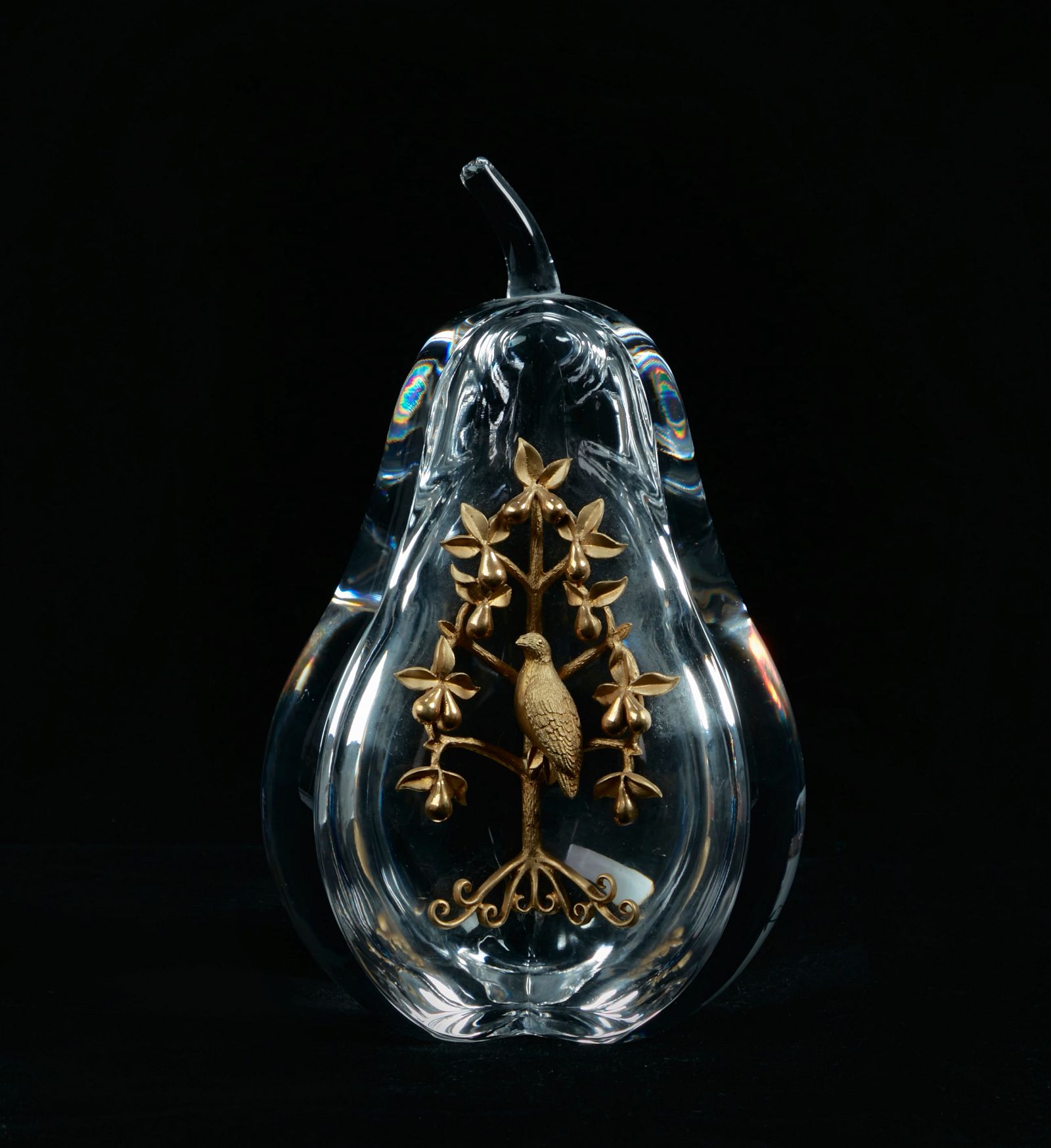 A STEUBEN 18K GOLD AND GLASS