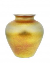 A STEUBEN AURENE GLASS VASEA S