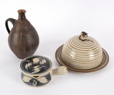 A stoneware flagon by Ray Marshall,
