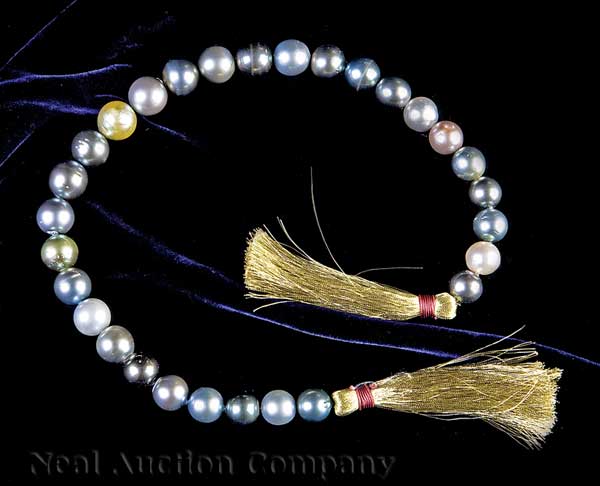 A Strand of 29 Tricolor Tahitian