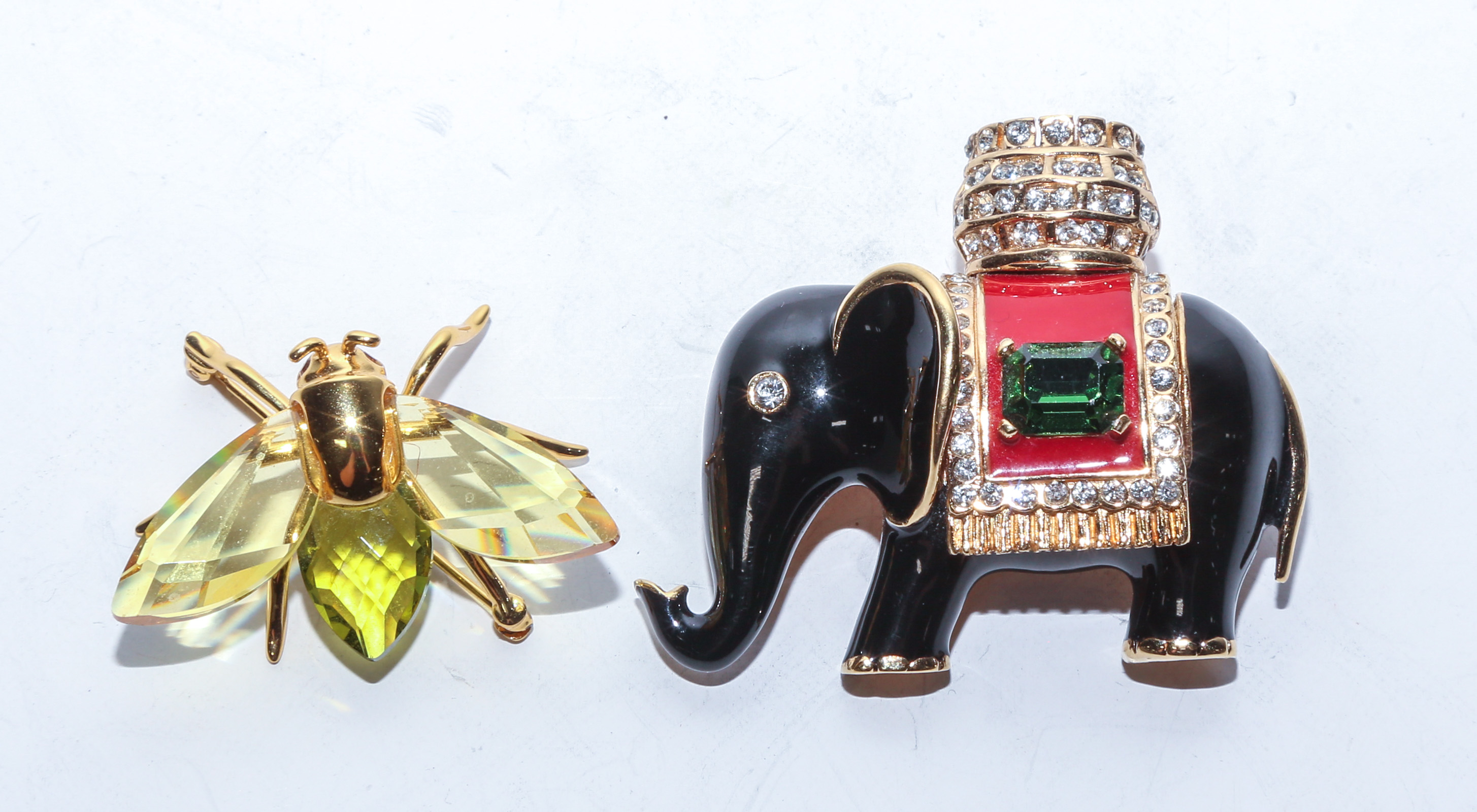 A SWAROVSKI FLY & CINER ELEPHANT