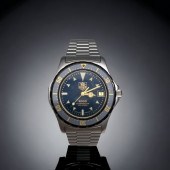 A TAG HEUER PROFESSIONAL 2000