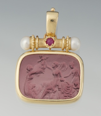 A Tagliamonte Venetian Glass