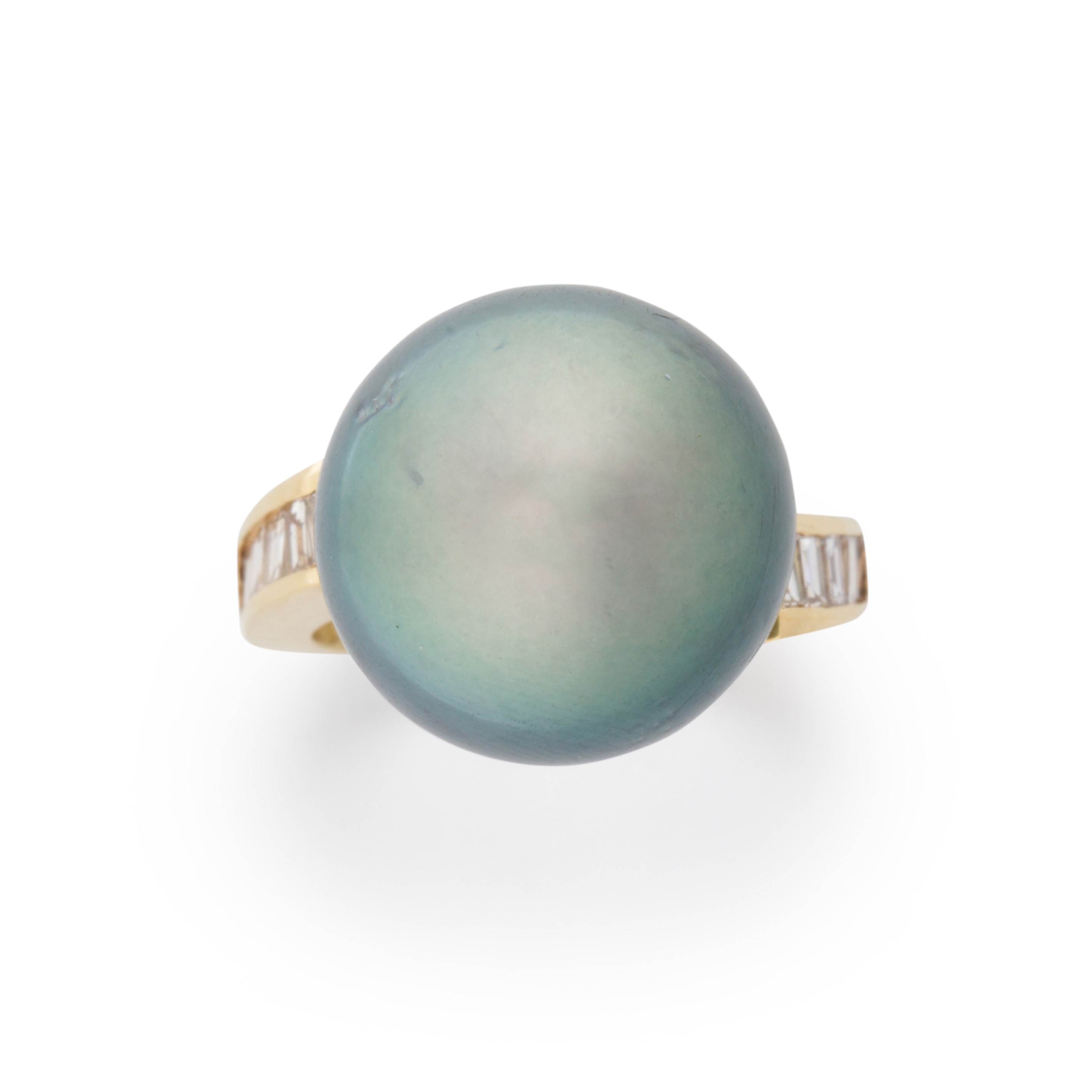 A TAHITIAN BLACK SOUTH SEA PEARL,