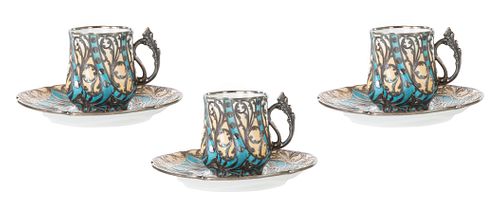 A THREE-PIECE PORCELAIN SERVICE