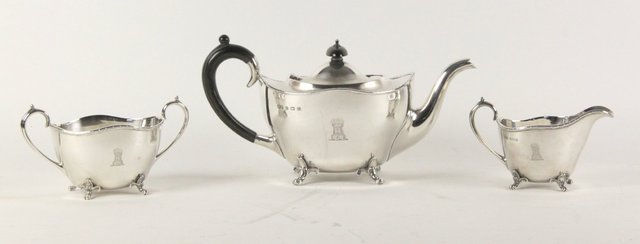 A three-piece silver tea set S Ld