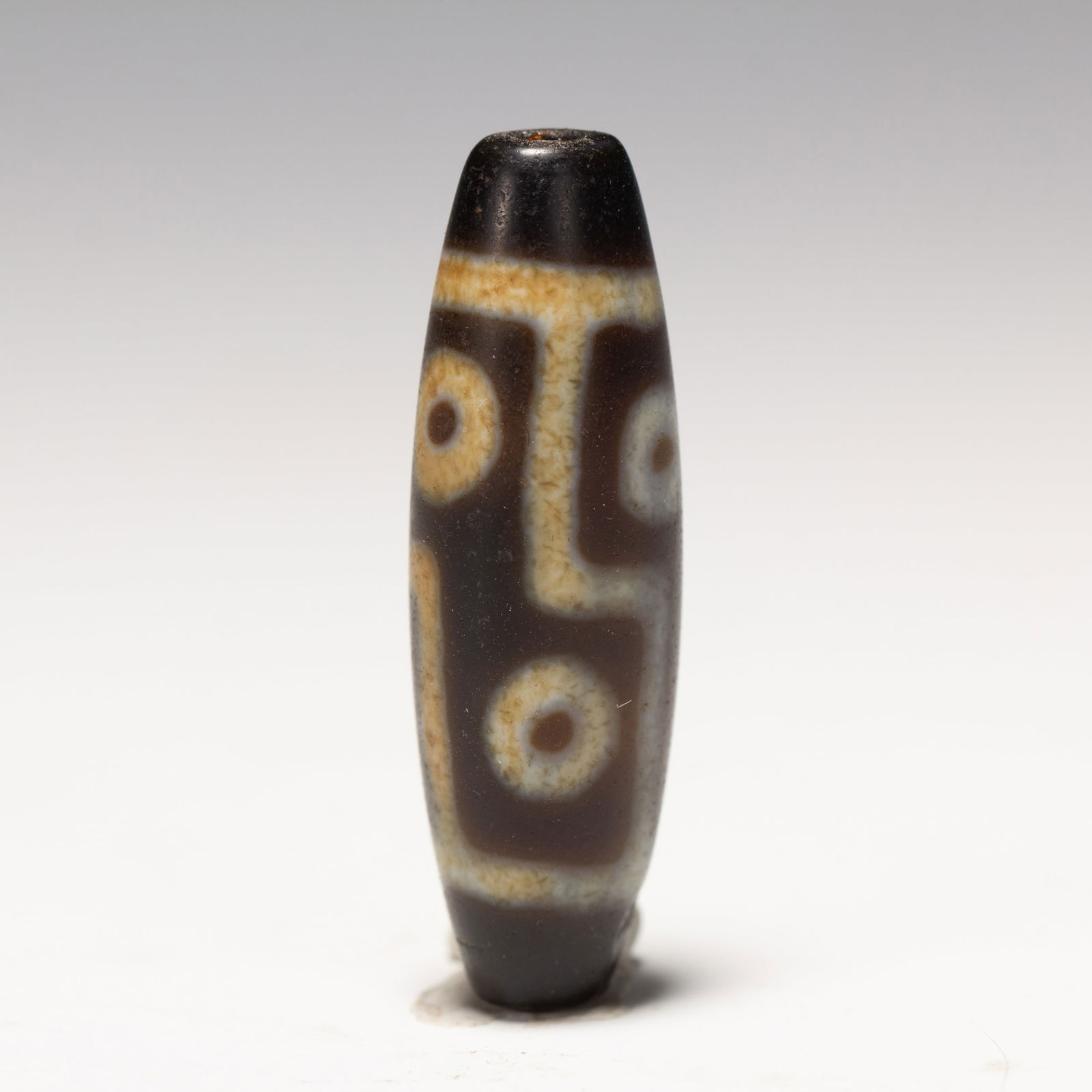 A TIBETAN DZI BEADA TIBETAN DZI