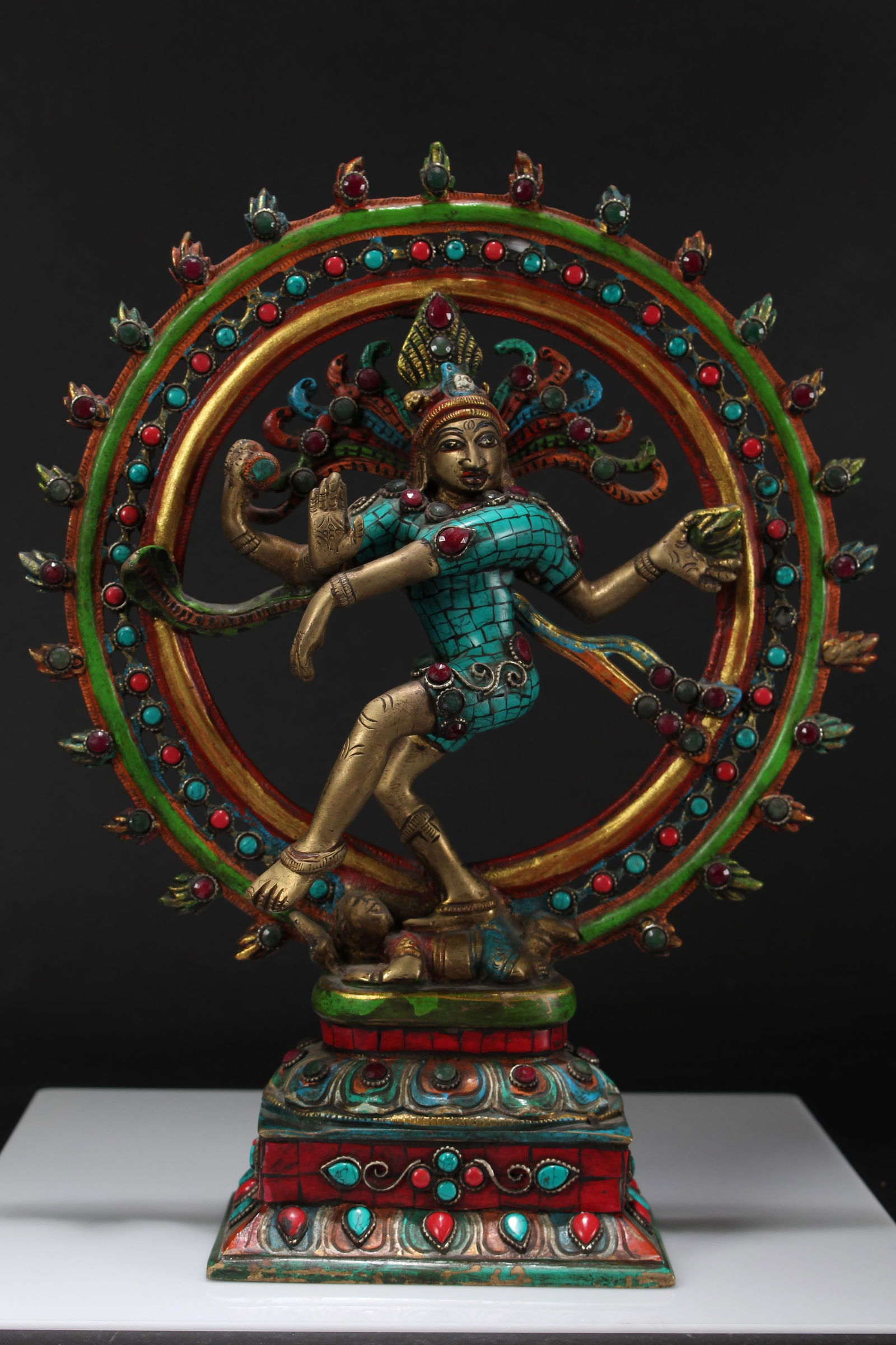 A TIBETAN VIVIDLY-DETAILED