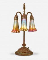A TIFFANY STUDIOS THREE-LIGHT