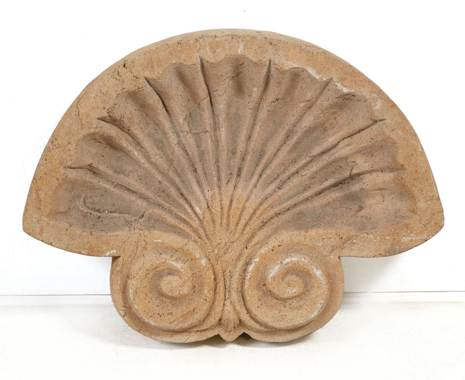 A TINTED COMPOSITION SHELL FORM