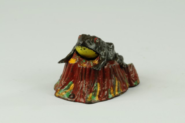 a/ TOAD ON STUMP MECHANICAL BANK