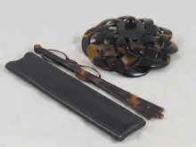 A tortoiseshell hair ornament