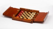 A travelling chess set complet
