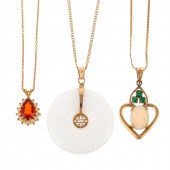 A TRIO OF GEMSTONE & YELLOW GO