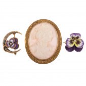 A TRIO OF GOLD ANTIQUE & VINTA