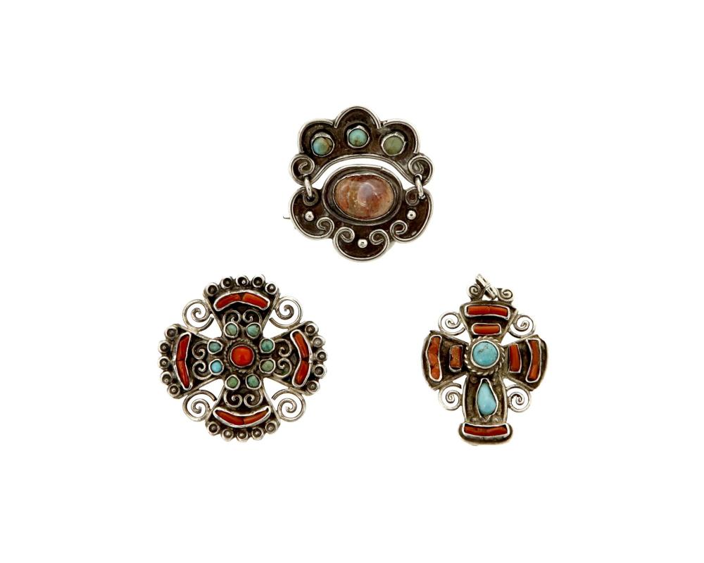 A TRIO OF MATL SILVER AND HARDSTONE