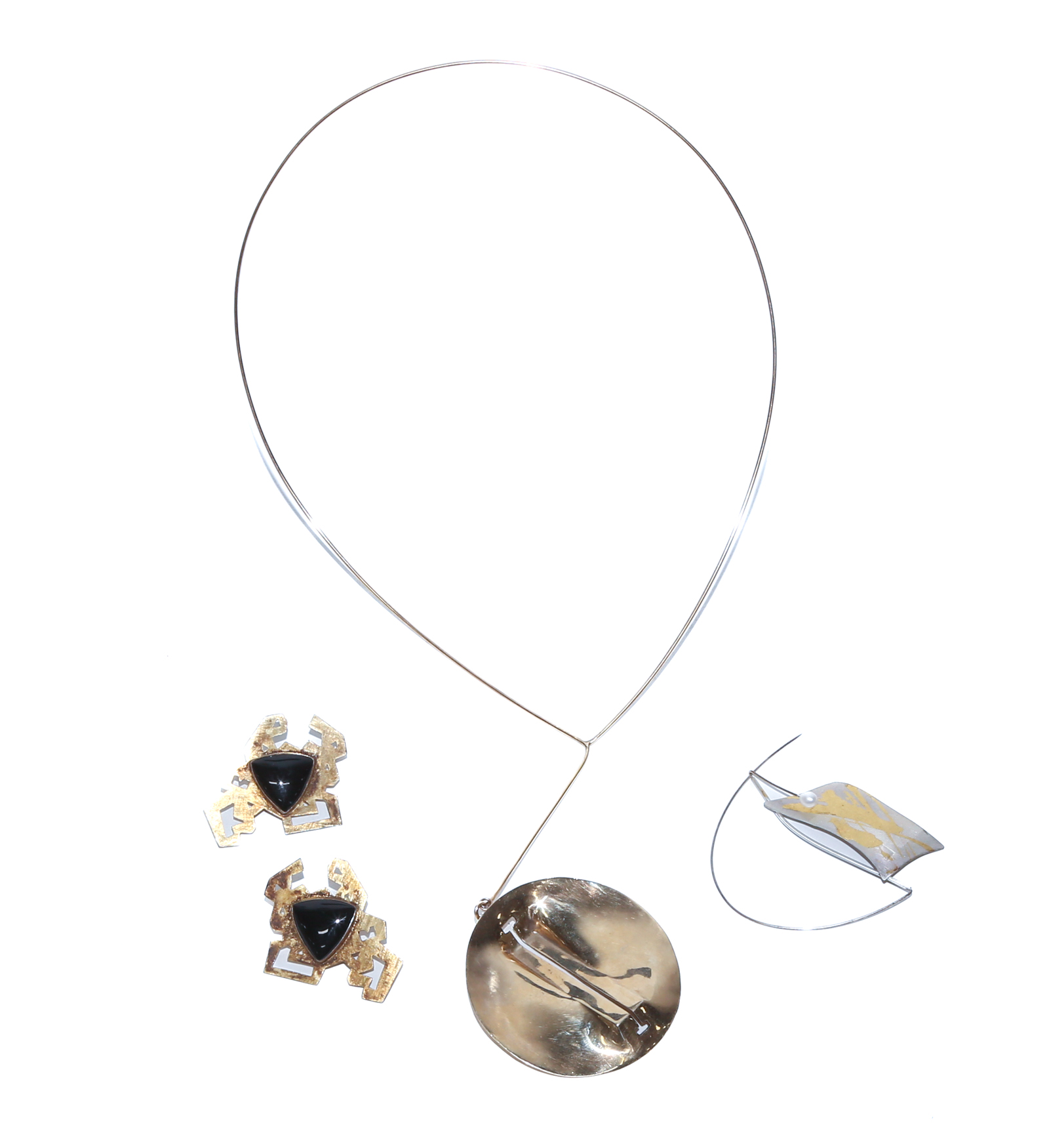 A TRIO OF MODERN DESIGNER JEWELRY