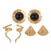 A TRIO OF VINTAGE EARRINGS IN