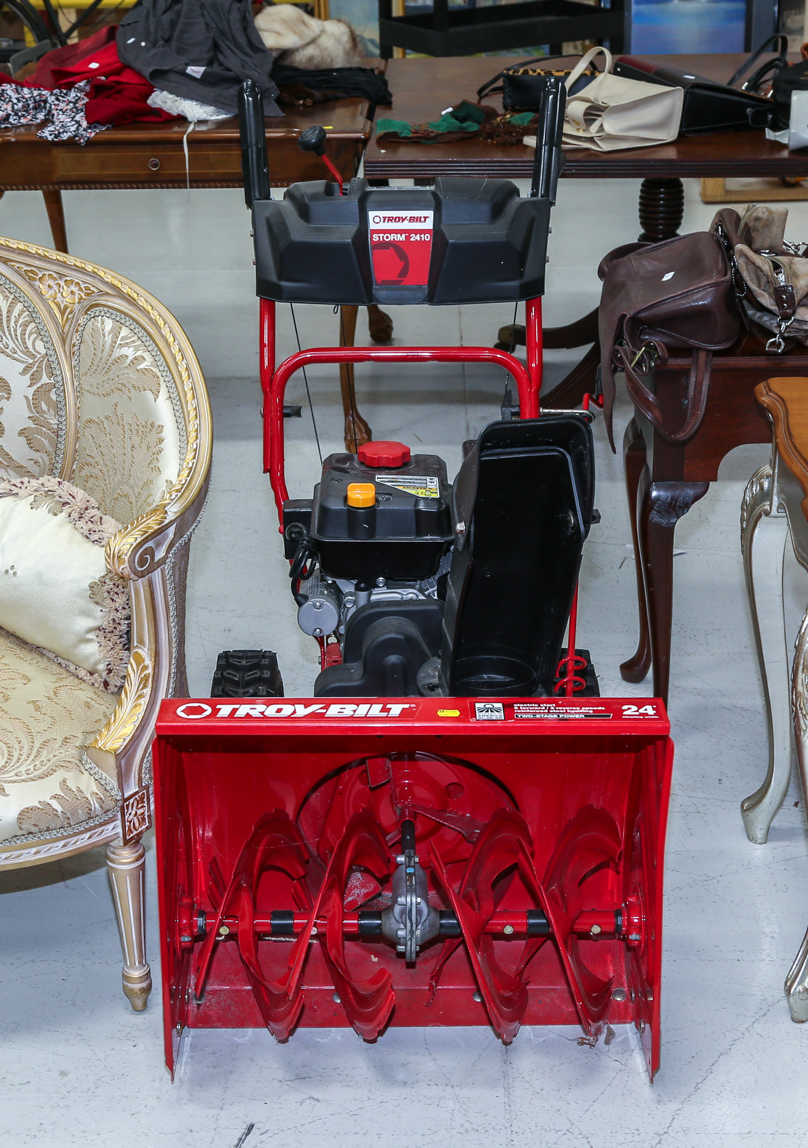 A TROY-BILT STORM 2410 SNOW