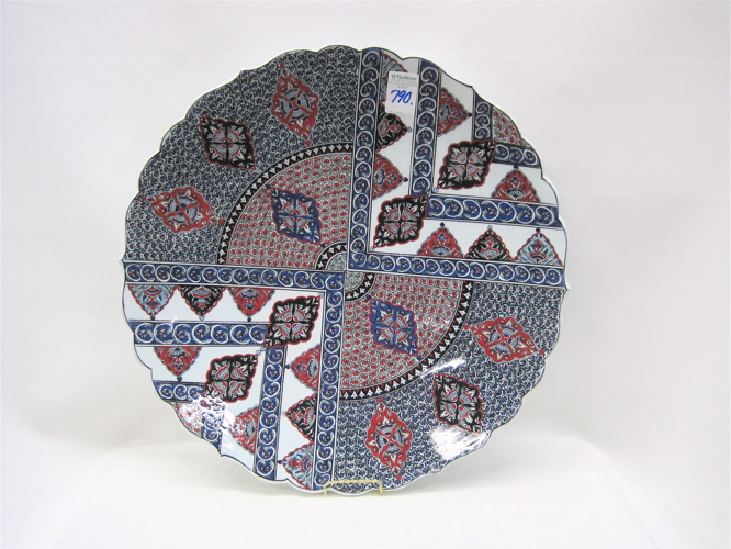 A TURKISH ANATOLIAN POTTERY CHARGER