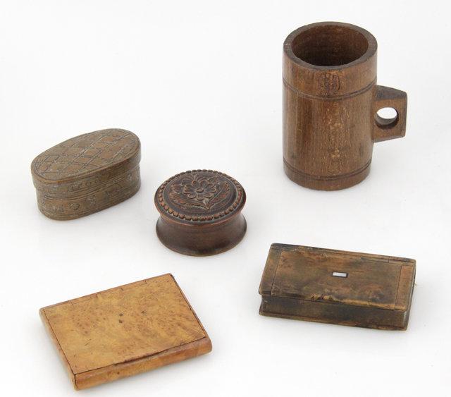 A turned beech wood grain measure