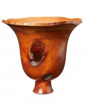 A TURNED WOOD VESSELA turned w