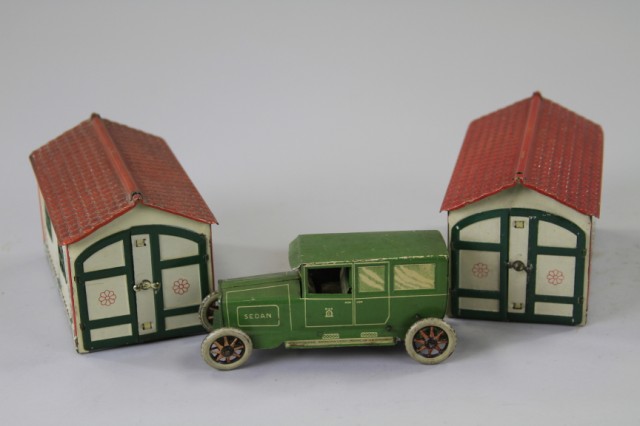 a/ TWO LEHMANN ONE CAR AUTOHUTTES &