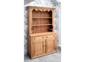 A two-part Ethan Allen pine se