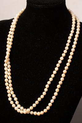 A two-row cultured pearl necklace