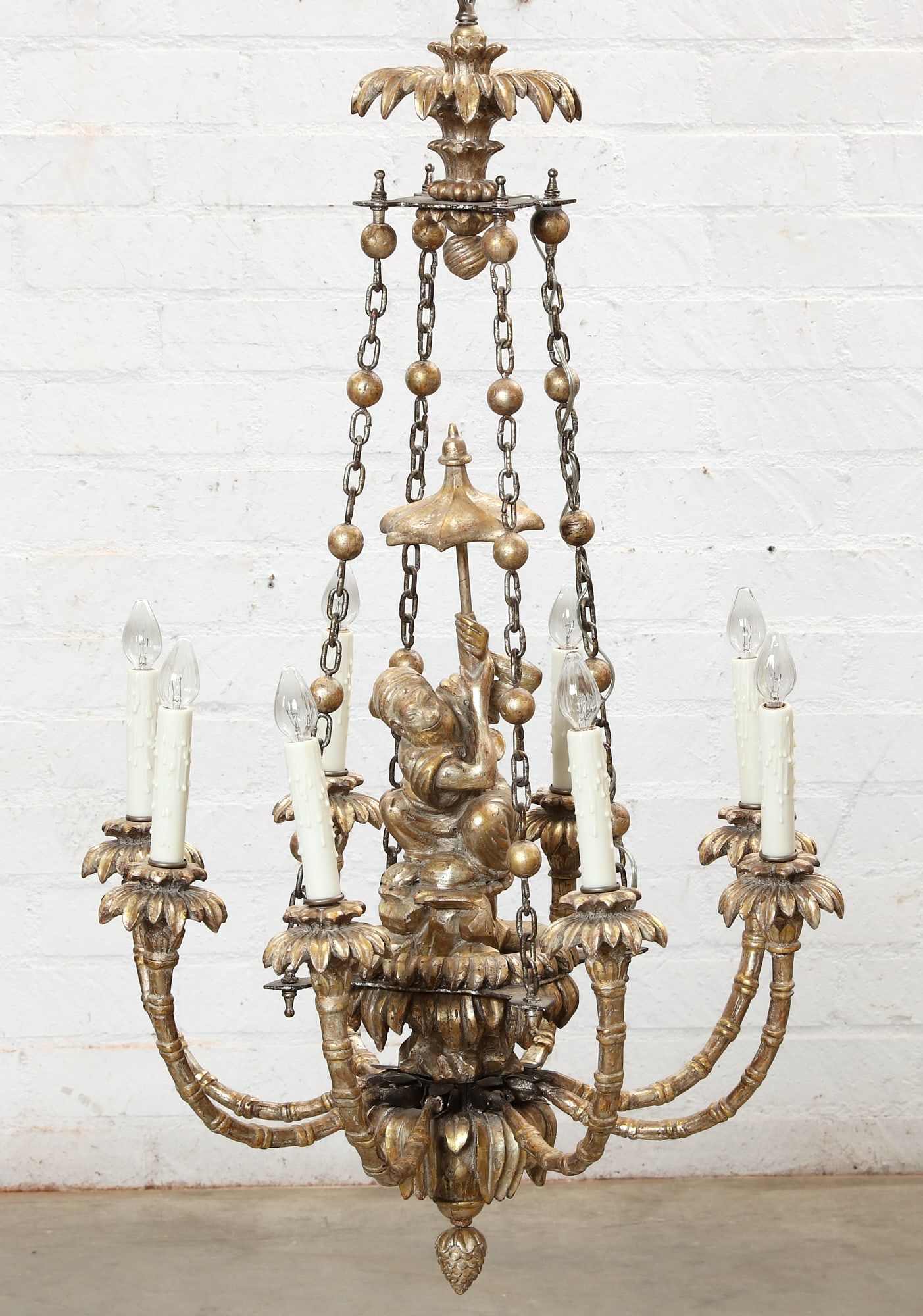 A VENETIAN STYLE GILT WOOD