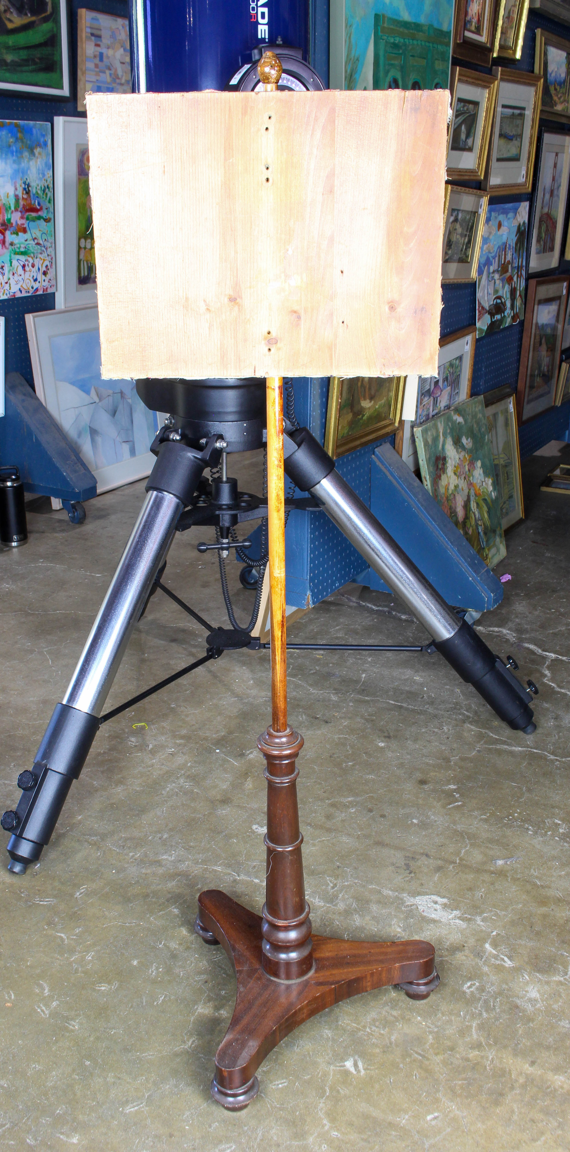 A VICTORIAN ADJUSTABLE SCREEN A