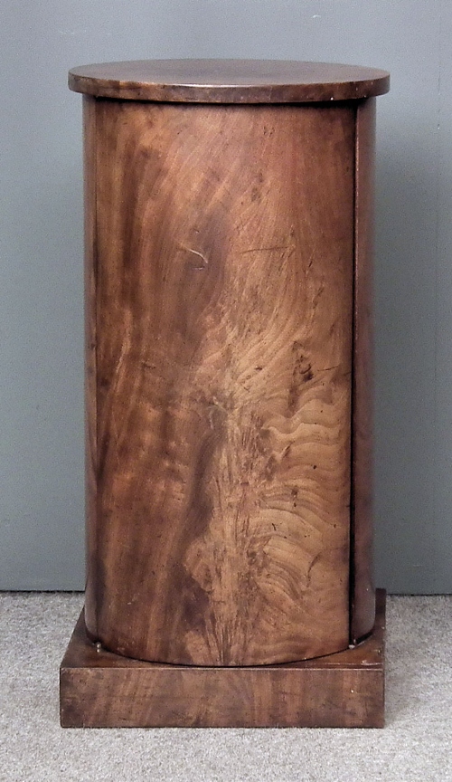 A Victorian figured mahogany