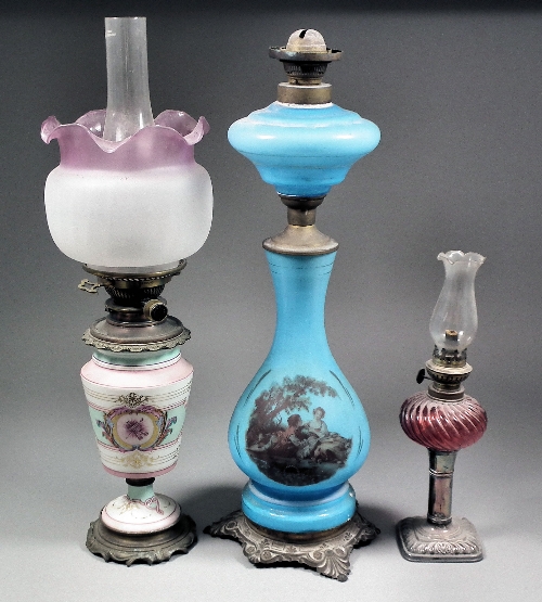 A Victorian glass table oil lamp