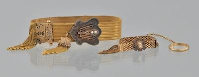 A Victorian Gold Garter Bracelet