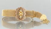 A Victorian Gold Mesh Garder B