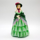 A VICTORIAN LADY HN1452 - ROYA