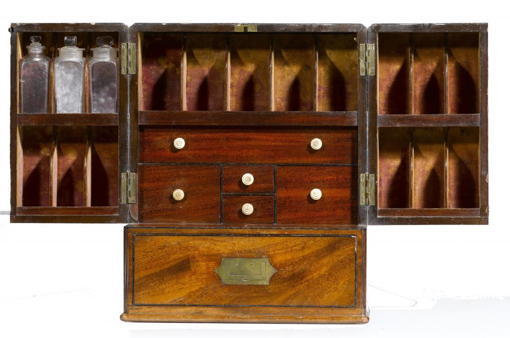 A VICTORIAN MAHOGANY DOMESTIC