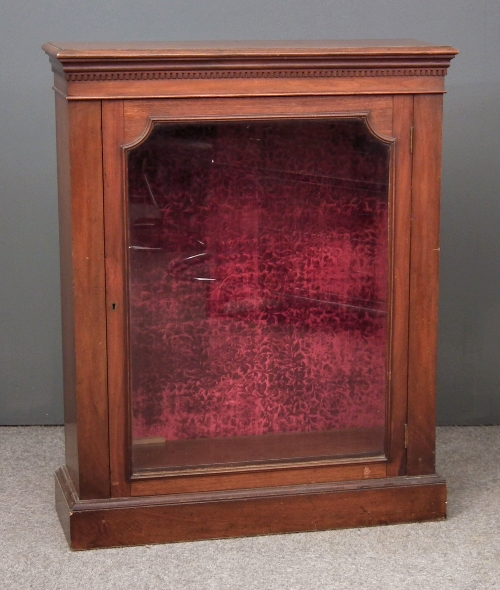 A Victorian mahogany dwarf bookcase