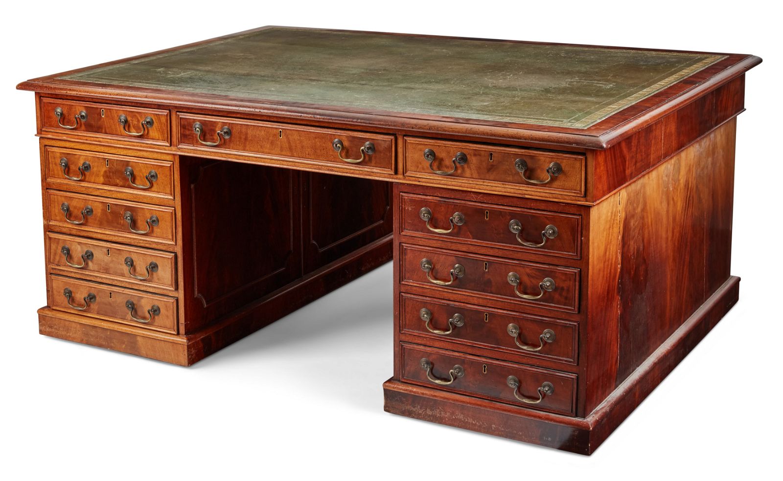 A VICTORIAN MAHOGANY PEDESTAL
