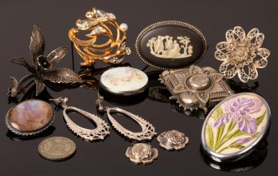 A Victorian silver brooch,