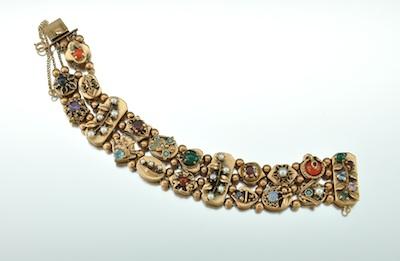 A Victorian Style Slide Bracelet