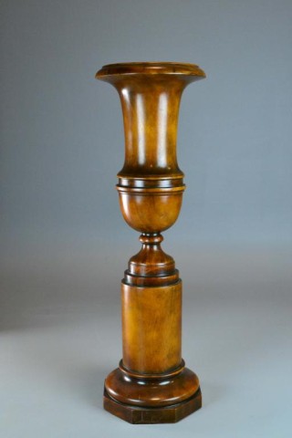 A VICTORIAN TURN MAHOGANY FLOOR