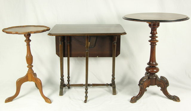 A Victorian walnut occasional table