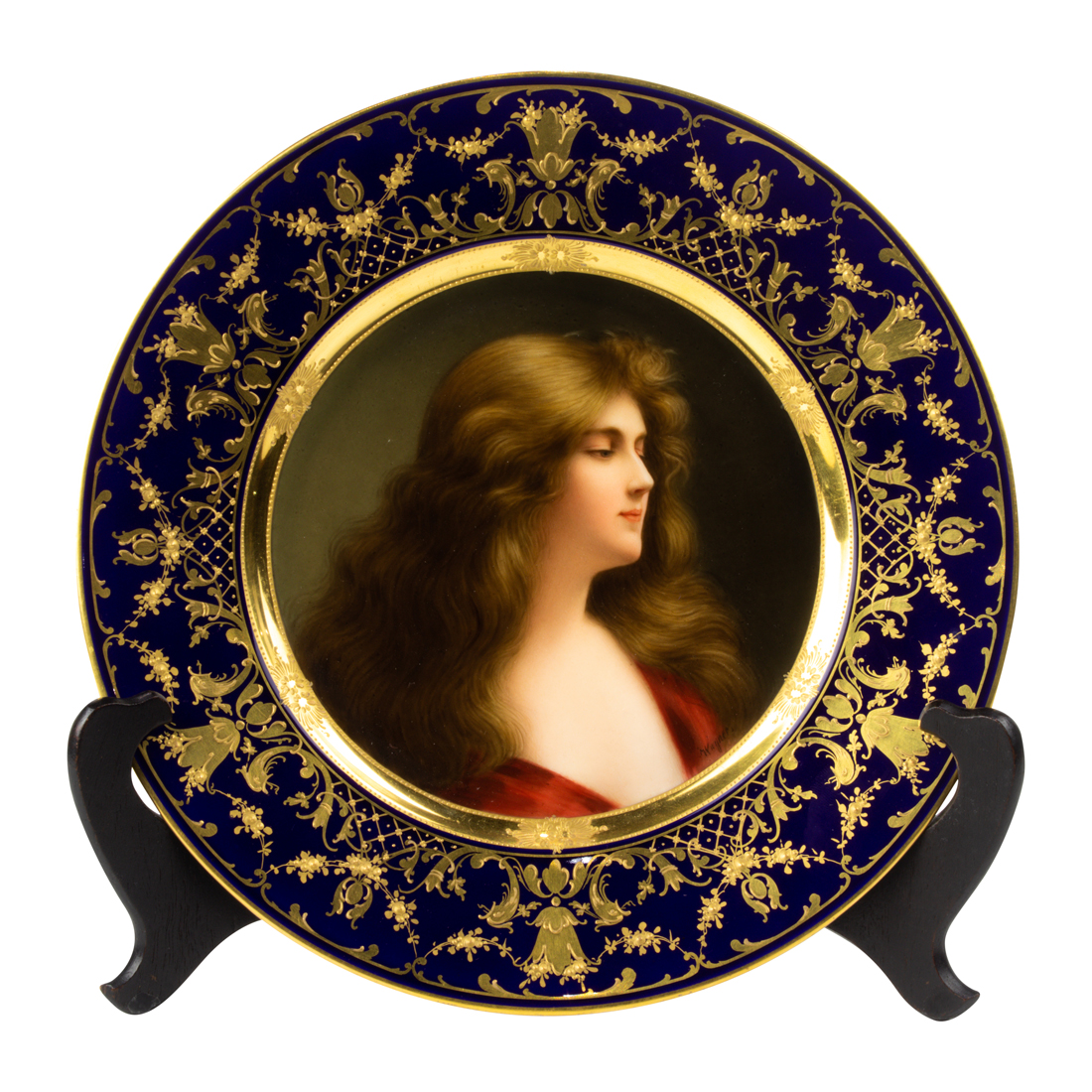 A VIENNA STYLE PORCELAIN CABINET