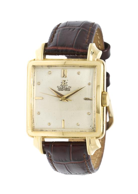 * A Vintage 18 Karat Yellow Gold