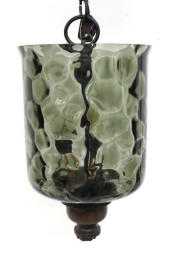 A VINTAGE 1960'S ERA SMOKY SHA