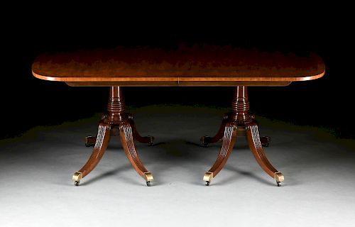 A VINTAGE BAKER FURNITURE DINING