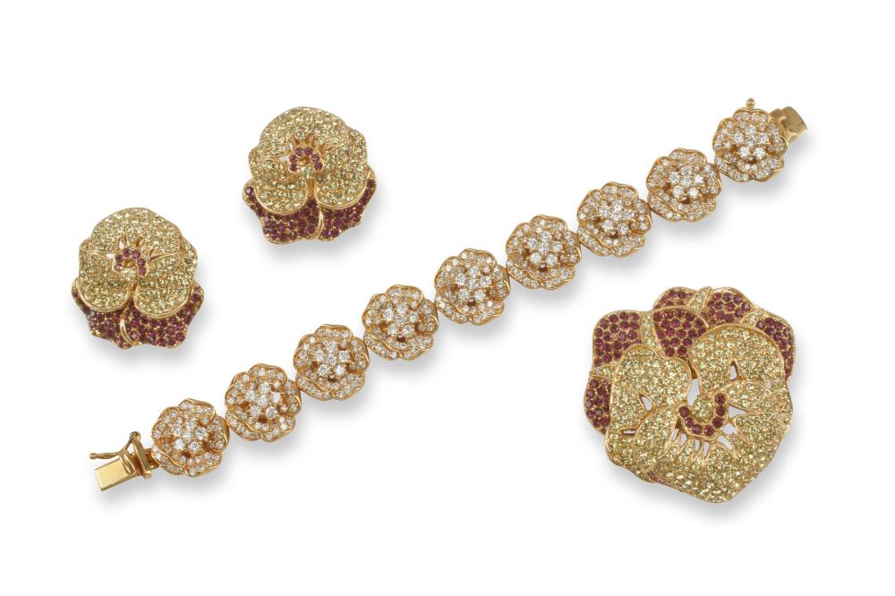 A VINTAGE DESIGNER FLORAL JEWELRY