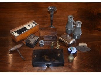 A vintage grouping of collectible