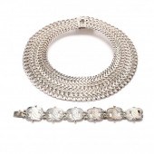 A VINTAGE MEXICAN SILVER NECKL